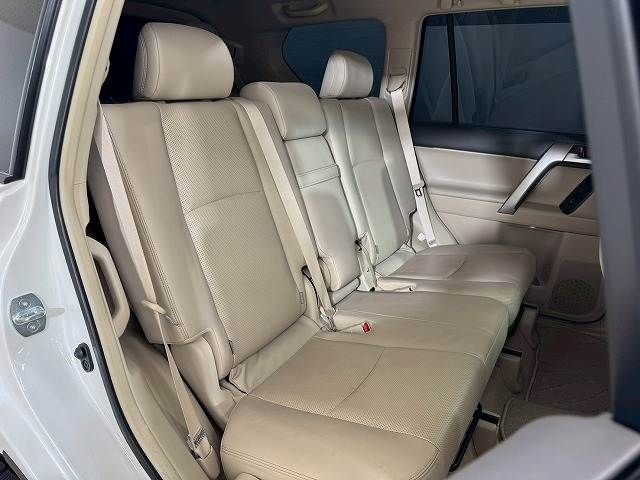 TOYOTA LANDCRUISER PRADO 2017