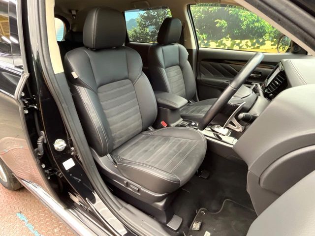 MITSUBISHI OUTLANDER PHEV 2018