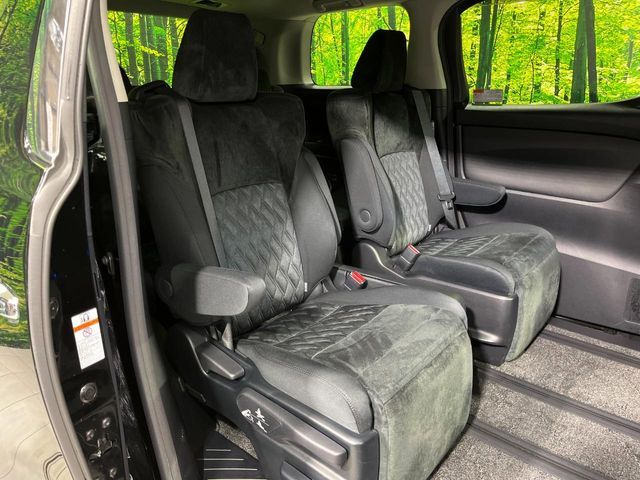 TOYOTA ALPHARD 4WD 2021