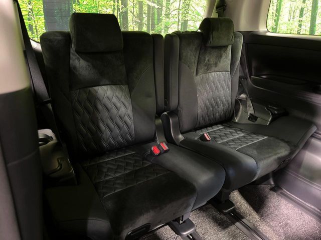 TOYOTA ALPHARD 4WD 2021