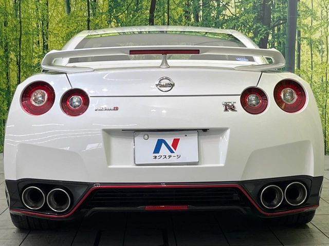 NISSAN GT-R 2014