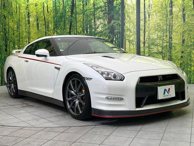 NISSAN GT-R 2014