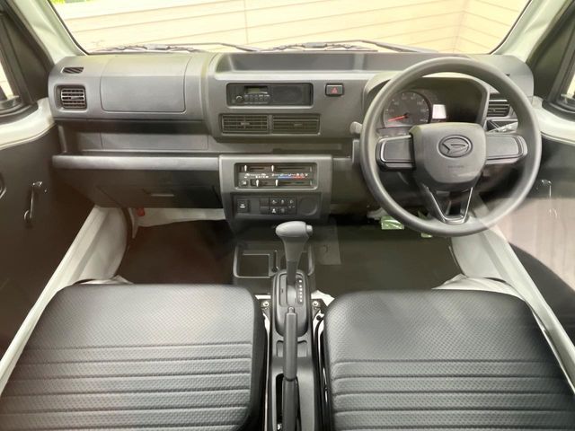 DAIHATSU HIJET truck 2025