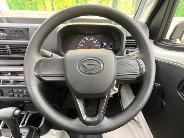 DAIHATSU HIJET truck 2025