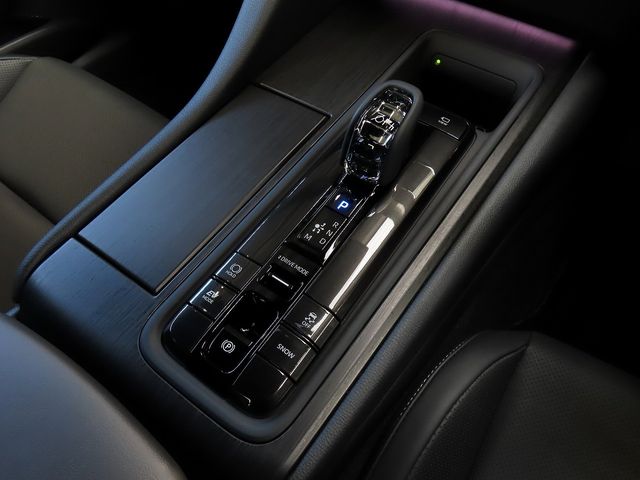 TOYOTA CROWN sedan hybrid 2025