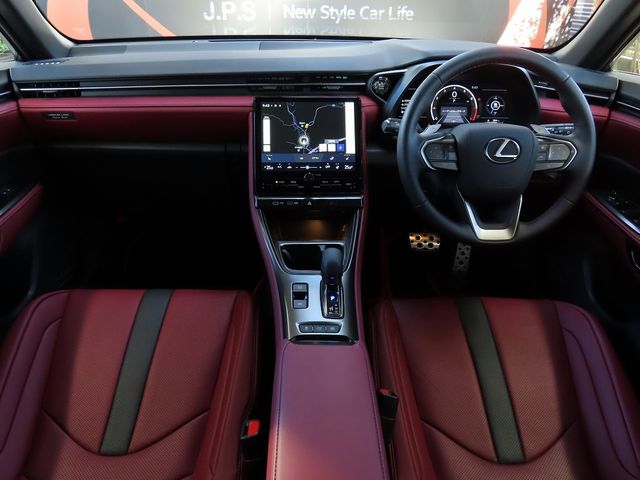 TOYOTA LEXUS LBX 2025