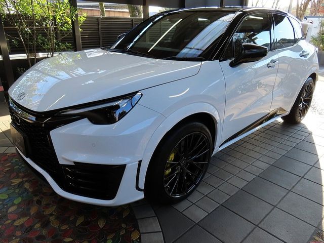 TOYOTA LEXUS LBX 2025