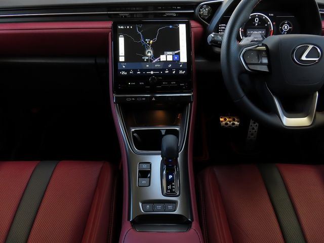 TOYOTA LEXUS LBX 2025