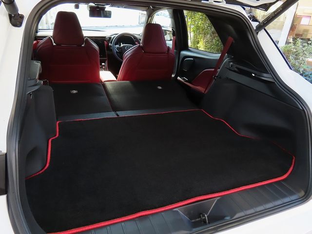 TOYOTA LEXUS LBX 2025