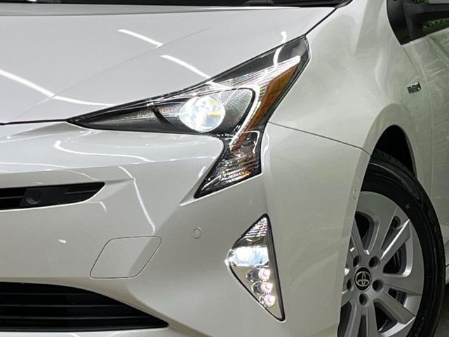 TOYOTA PRIUS 2016