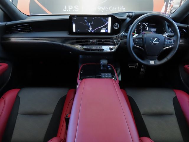 TOYOTA LEXUS LS500h 2024