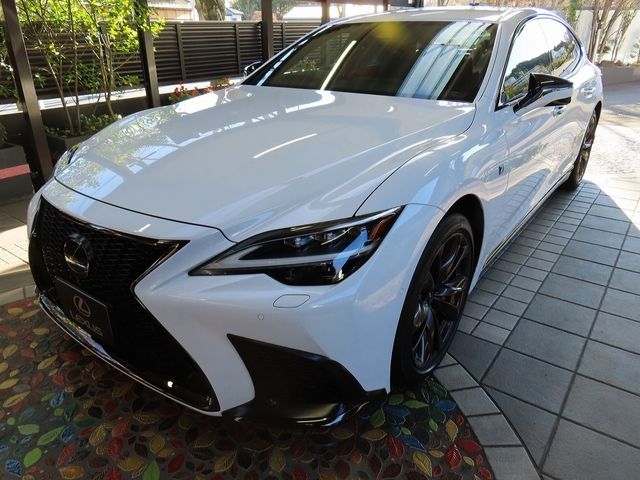 TOYOTA LEXUS LS500h 2024