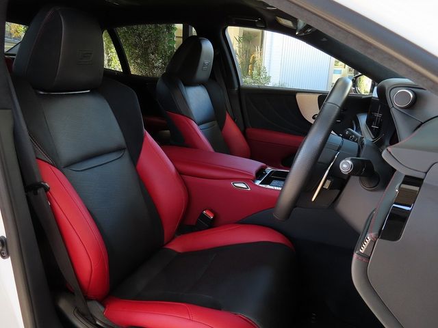 TOYOTA LEXUS LS500h 2024