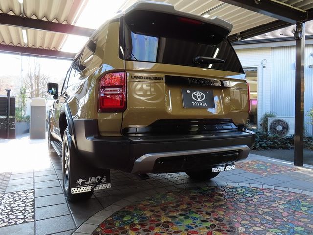 TOYOTA LANDCRUISER 250 2024