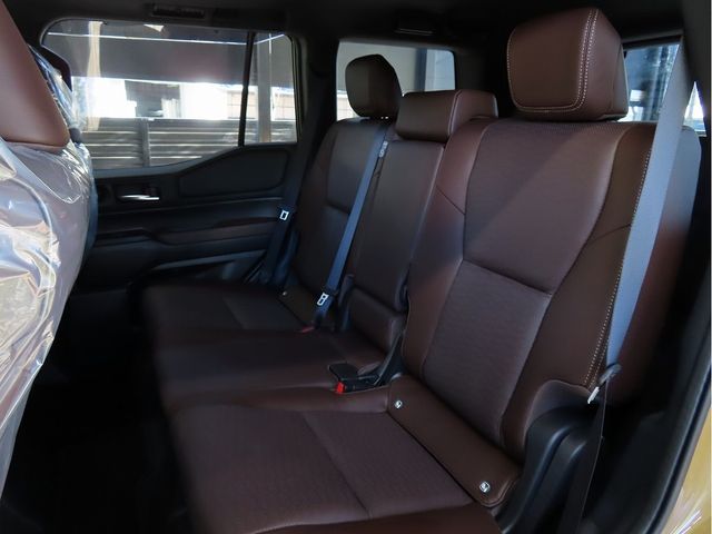 TOYOTA LANDCRUISER 250 2024