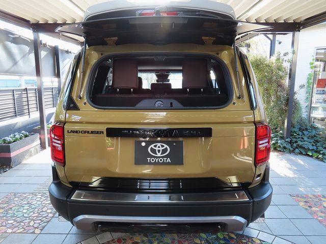 TOYOTA LANDCRUISER 250 2024