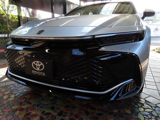 TOYOTA CROWN CROSSOVER 2024