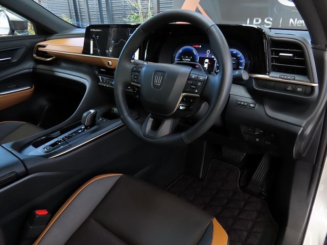 TOYOTA CROWN CROSSOVER 2024