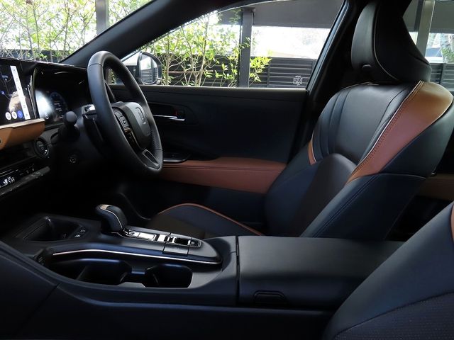 TOYOTA CROWN CROSSOVER 2024