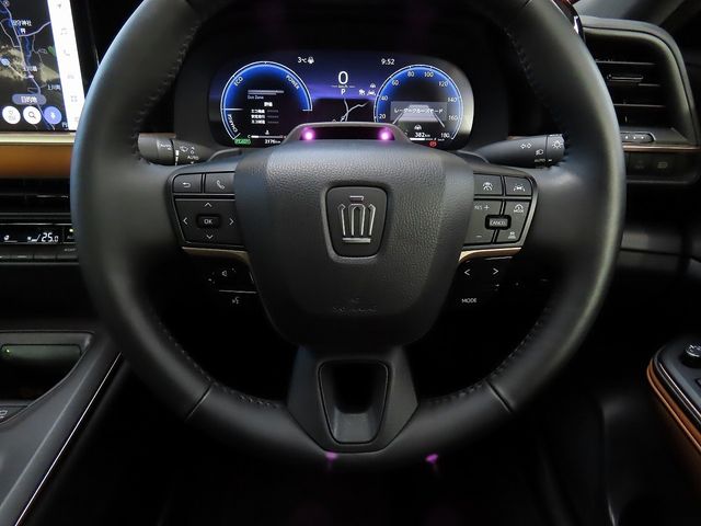 TOYOTA CROWN CROSSOVER 2024