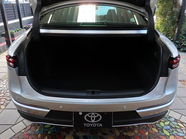 TOYOTA CROWN CROSSOVER 2024