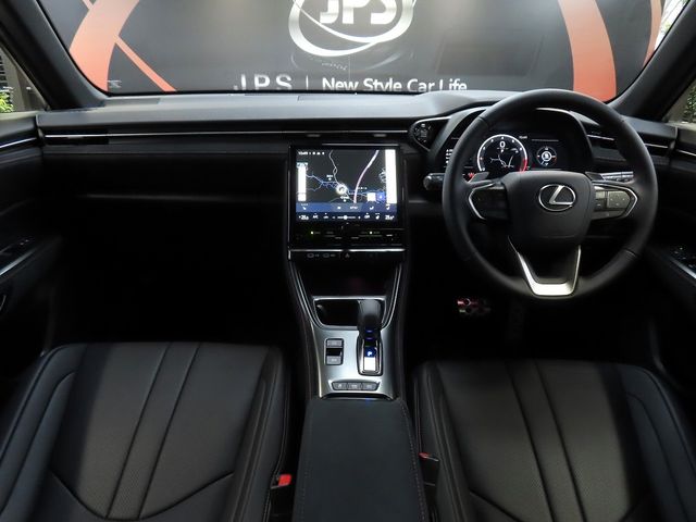 TOYOTA LEXUS LBX 2025