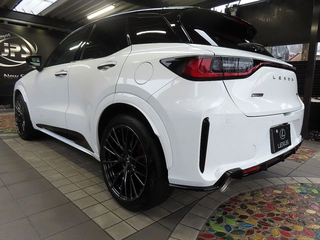 TOYOTA LEXUS LBX 2025