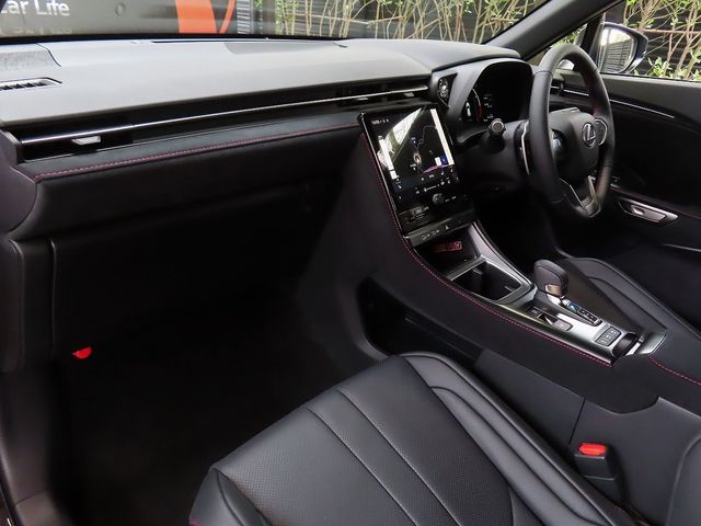 TOYOTA LEXUS LBX 2025