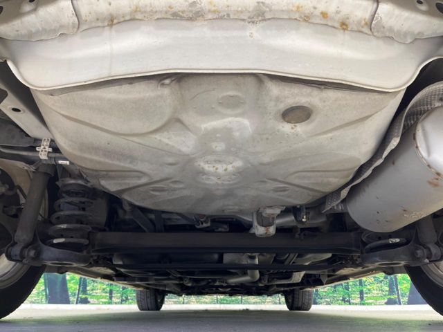 TOYOTA PRIUS Alpha 2015