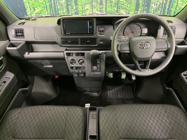 TOYOTA PIXIS van 4WD 2025