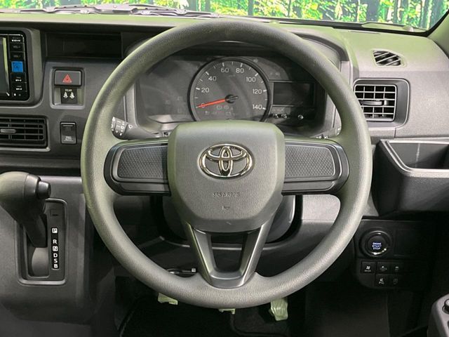 TOYOTA PIXIS van 4WD 2025