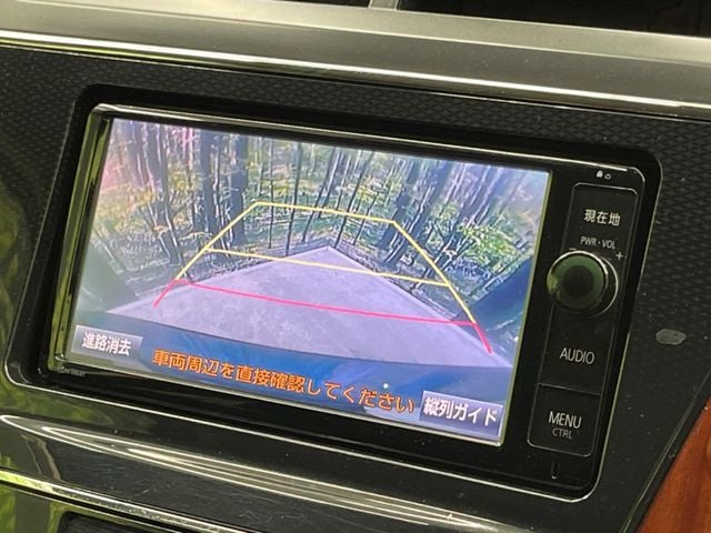 TOYOTA PRIUS Alpha 2015