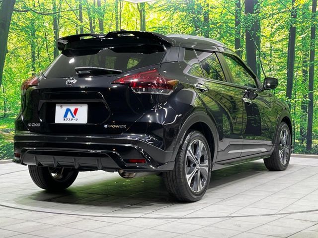 NISSAN KICKS 2022