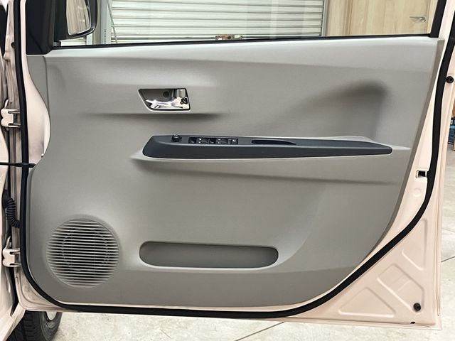 DAIHATSU MIRA e:S 2011