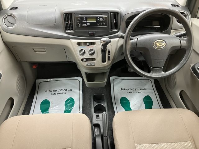 DAIHATSU MIRA e:S 2011