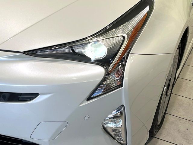 TOYOTA PRIUS 2017