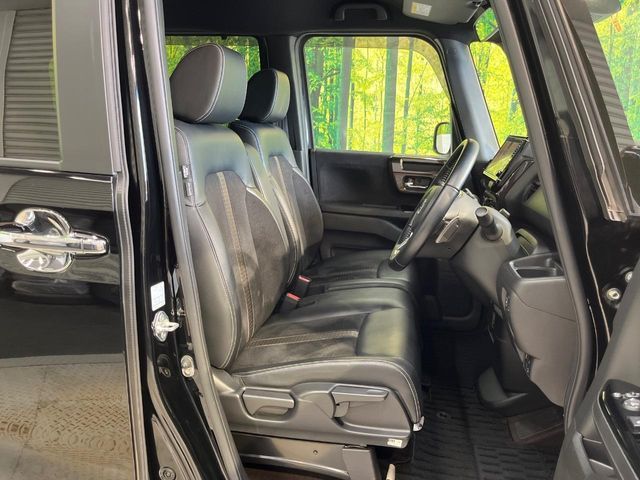 HONDA N BOX CUSTOM 2018