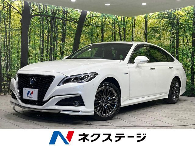 TOYOTA CROWN sedan hybrid 4WD 2019