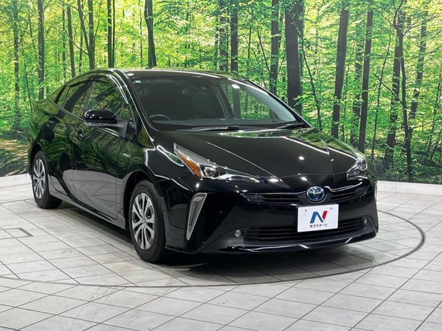 TOYOTA PRIUS 2019