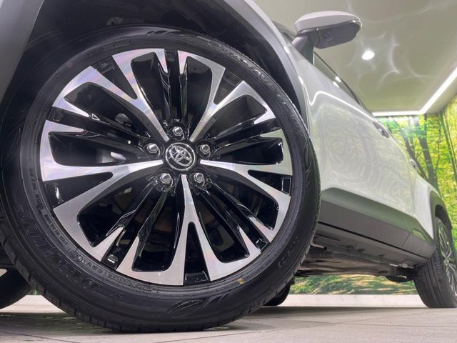 TOYOTA YARIS CROSS HYBRID 2025