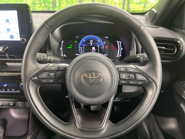 TOYOTA YARIS CROSS HYBRID 2025