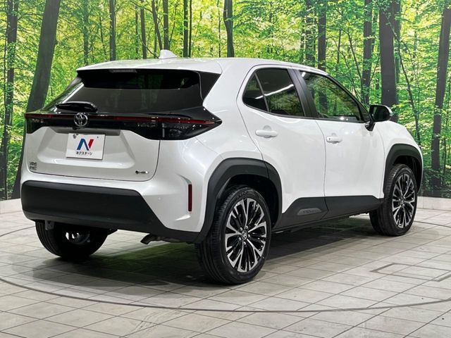 TOYOTA YARIS CROSS HYBRID 2025