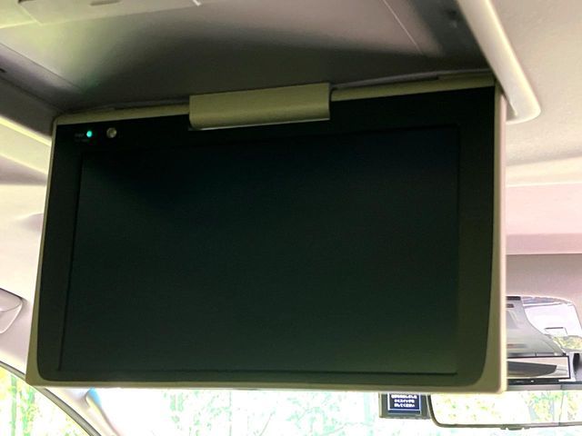 TOYOTA ALPHARD hybrid 4WD 2023