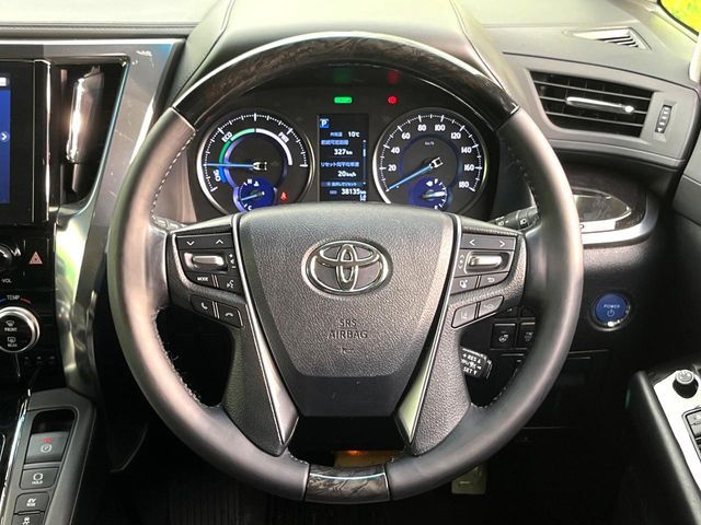 TOYOTA ALPHARD hybrid 4WD 2023