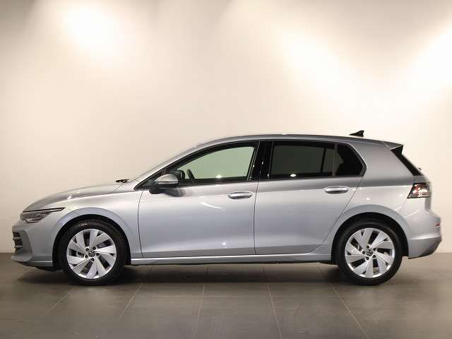 VOLKSWAGEN VOLKSWAGEN GOLF 2025