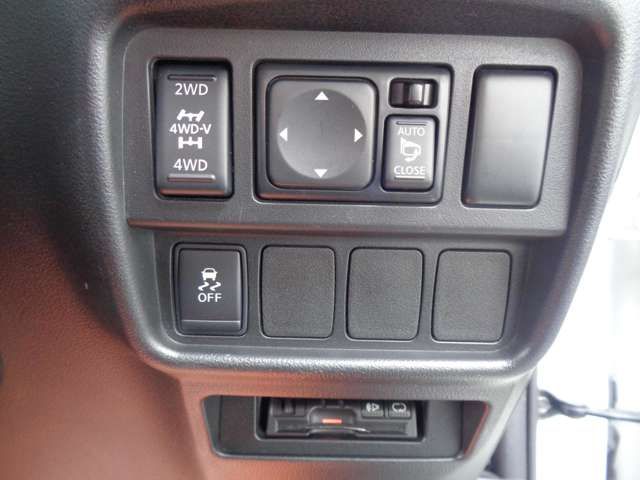 NISSAN JUKE 4WD 2016