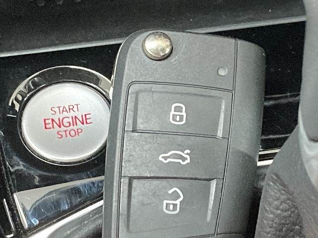 VOLKSWAGEN VOLKSWAGEN T-Cross 2021