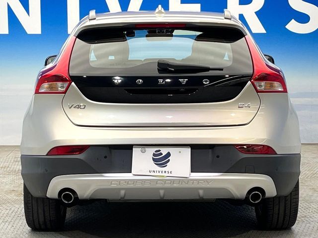 VOLVO VOLVO V40 CROSS COUNTRY 2017