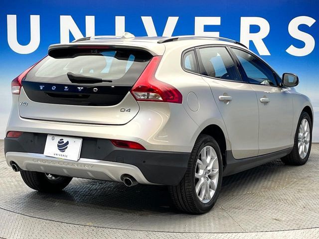 VOLVO VOLVO V40 CROSS COUNTRY 2017