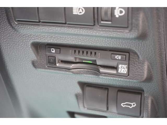 TOYOTA COROLLA CROSS HYBRID 2022